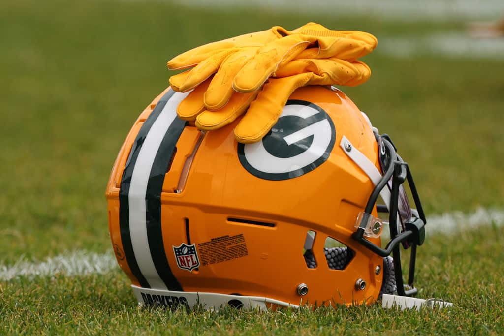 CONFIRMED DEAL Former Green Bay Packers start player receive a